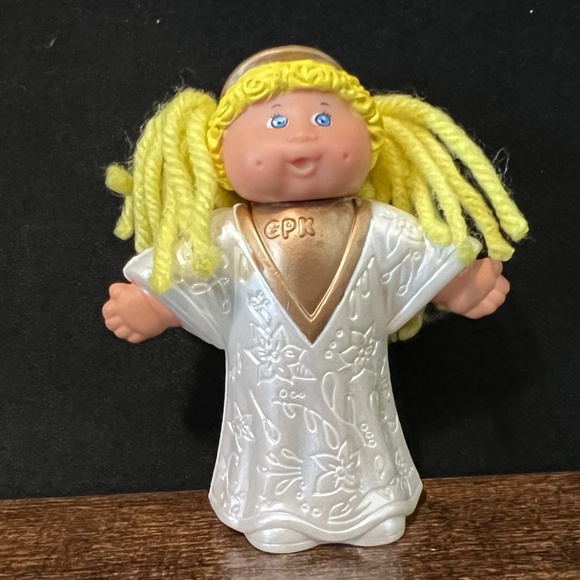 CABBAGE PATCH KIDS Happy Meal Doll Toys - Picture 4 of 13